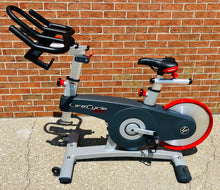 Load image into Gallery viewer, Life Fitness LifeCycle GX Indoor Commercial Bike