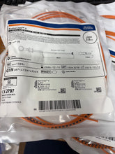 Load image into Gallery viewer, Radial Jaw™4 Single-Use Biopsy Forceps Large Capacity with Needle In Date Lot of 11