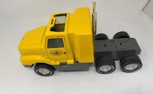 Load image into Gallery viewer, Vintage 1989 Ertl International Pennzoil Steel Semi Truck