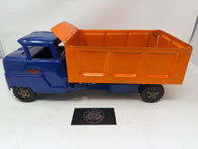 Load image into Gallery viewer, T-118 Vintage Structo Pressed Steel Dump Truck